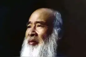 张大千《湖山清晓图》：小斧劈写成，尽得夏山葱茏之概图片