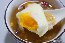 冬天手脚冰凉，煮一锅这样的酒酿圆子，一碗下肚，浑身暖和​图片