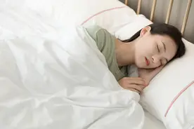 失眠 越累越睡不着 这是典型的脾虚！医生告诉你个办法图片