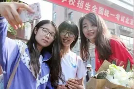 什么样的学生会回来看老师，高中班主任透露实情图片
