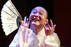 郭德纲首徒闫云达，被内涵“叛徒”，回应与孟鹤堂前妻郝舒涵传闻图片