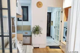 上海一家四口买下28㎡蜗居，逼仄小家放四张床，网友：也是服了图片