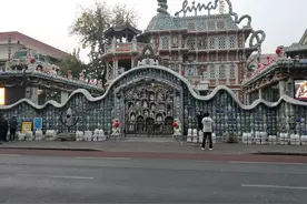 天津的瓷房子图片