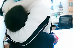 孙悦送弟弟价值698的跑鞋，孙卓直呼“牛逼”，姐姐的反应太搞笑图片