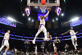 戴维斯31+17助湖人轻取灰熊2-1领先，莫兰特空砍45+9+13图片