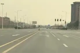 生手开车是如何感到心慌的图片