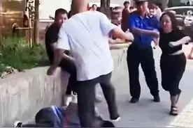 西安司机被踹下体后续：“雌雄双煞”惨了，警方通报结果大快人心图片