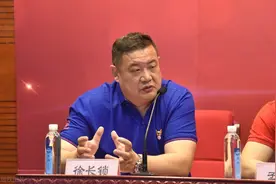 徐长锁将下课，山东新帅呼之欲出，巩晓彬或无缘，杜锋没看错人图片