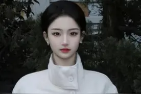 不要再披头散发了，今年流行这3种“扎发”，洋气减龄还显脸小图片