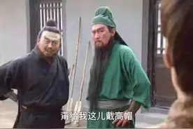 最新网红“换头术”，头大的人羡慕哭了图片