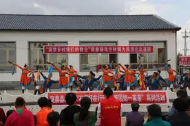 内蒙古卫视专题报道｜兴安盟农牧民逐梦乡村有舞台图片
