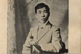 情天情海幻情深，半僧半俗半孤独。清末民初奇人，“糖僧”苏曼殊图片