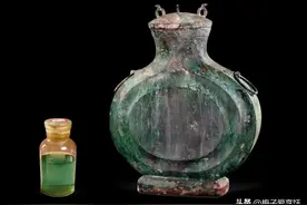 辽宁挖出150年前老酒，拍卖13万一斤，老酒香在哪里奇在何处？图片