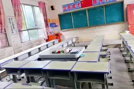 小学班主任调座位有“暗藏玄机”，看似公平合理，实际上套路满满图片