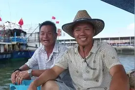 中国渔民有多牛？捞鱼雷，撞军舰，追得间谍船狼狈逃窜图片