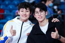 WCBA全明星周末！杨舒予杨力维同框，啦啦队抢镜，转播太拉胯图片