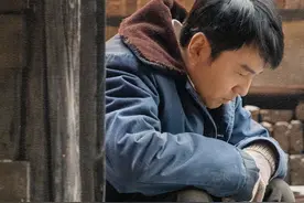 歌才唱到一半，我已经哭麻了图片
