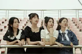 学霸扎堆！湖北又现神仙寝室，4姐妹攻读计算机，全员赴名校读研图片