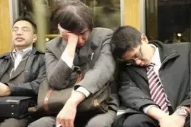日本“社畜”们的悲惨生活，每天只睡2小时，却要连续加班24小时图片
