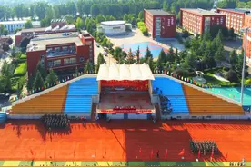 迈青春正步，谱凌云壮志少年歌——长治五中2023级高一新生军训圆满结束图片