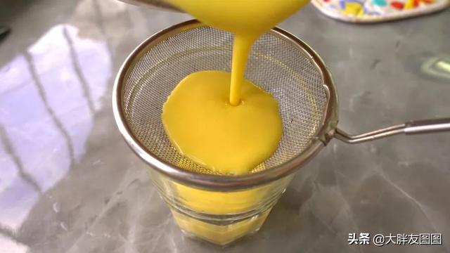 芒果什么时候放进花胶牛奶里 2026年芒果牛奶花胶做法