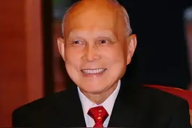 百年霍家：独尊大房，二房三房子女不与父合影，不得插手家族生意图片