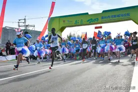 彤康·2023泽州丹河新城马拉松赛在丹河新城鸣枪开跑图片