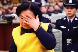 14年前祸害30万婴儿的毒奶女王，三鹿董事长田文华如今怎么样了？图片