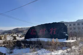 张同学走红后，母亲：儿子曾被村里人说不务正业，没挣着钱，跟要饭一样图片
