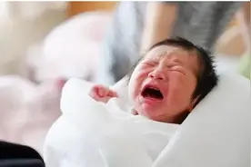 婴儿的哭声图片