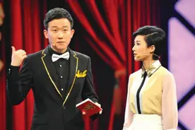 相声圈辈分高的年轻“大辈儿”：萝卜不大长在背上图片