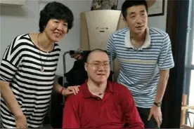 瘫痪15年男排国手汤淼近况：妻子早已改嫁，如今试管女儿已5岁图片