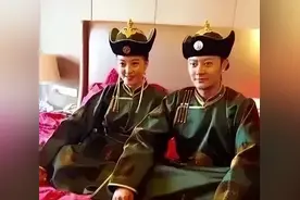 印小天用4百万娶了“富婆”哈琳娜没多久，妻子就带着孩子消失了图片