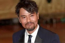 54岁林家栋受伤：刘德华小弟熬成影帝，今年3个提名，还能拿奖吗图片
