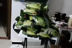 真实案例！厦门一租客换灯泡吓得报警，吊顶里竟藏着12年前的秘密图片