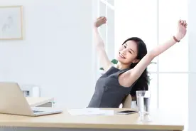 为什么要多做拉伸？长期拉伸训练的人，这些好处会找上你图片