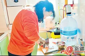 乌鲁木齐：日间照料站推“私人定制”上门为老人做饭图片