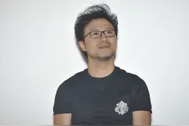 汪峰第29次冲击头条又被抢！做足宣传，没想到安倍晋三被袭击图片