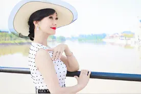一看就有“气质”的女人，基本上都有这4个特征，有钱也装不出来图片