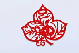 以下生肖不同命运，中年得势，财大气粗，桃花运旺图片