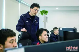 杨文卿：反诈战场上的先锋队长图片