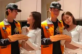 马里奥与女友交往数年，女方终于首晒情侣合照图片