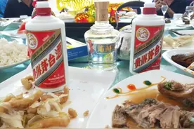 请客喝酒不管有钱没钱，有“3种酒”别带上桌，丢人现眼办砸事儿图片