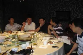 内蒙大哥饮酒27年，偏偏对“这三款酒”念念不忘，看您喝过几款图片