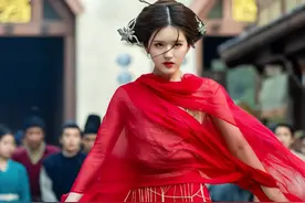 “顶级绿茶”赵露思：得到汪涵赏识，因一部低成本穿越剧爆火图片