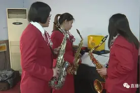 衡水：“共享乐器”超市 吹出幸福生活音符图片