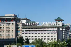 我国医科大学排名洗牌，温医大发展很快，南医大已坐稳第3图片