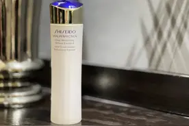 护肤｜5款大牌无平替精华水，贵有贵的道理！图片