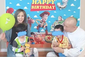 苍井空罕晒全家福，自曝流产努力备孕二胎，光头老公露脸为娃庆生图片