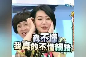 表情包：双手握住简单的快乐图片